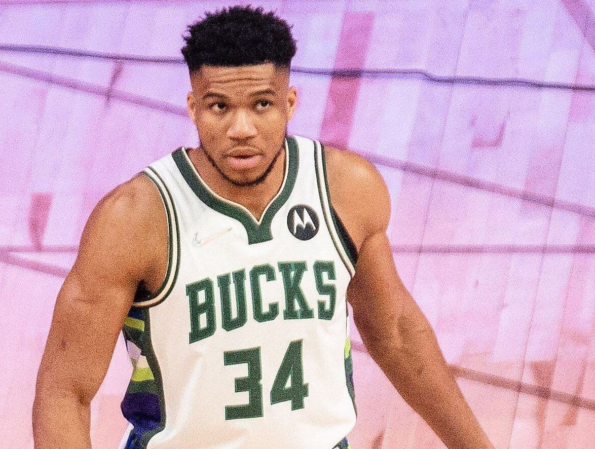 Giannis Antetokounmpo image